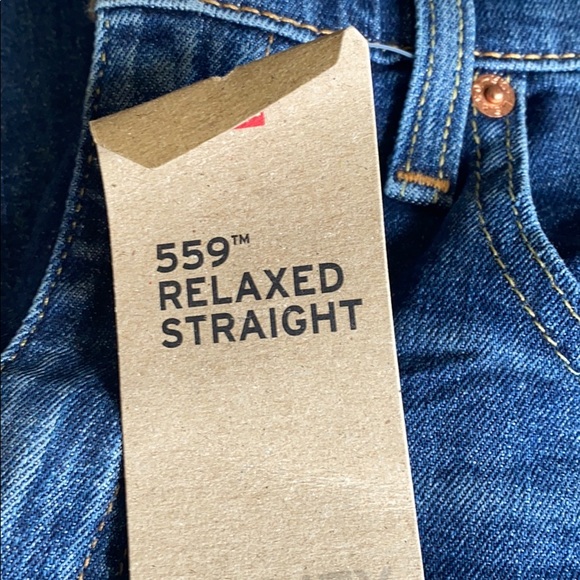 Men’s Levi 559- relaxed straight. - Picture 3 of 4